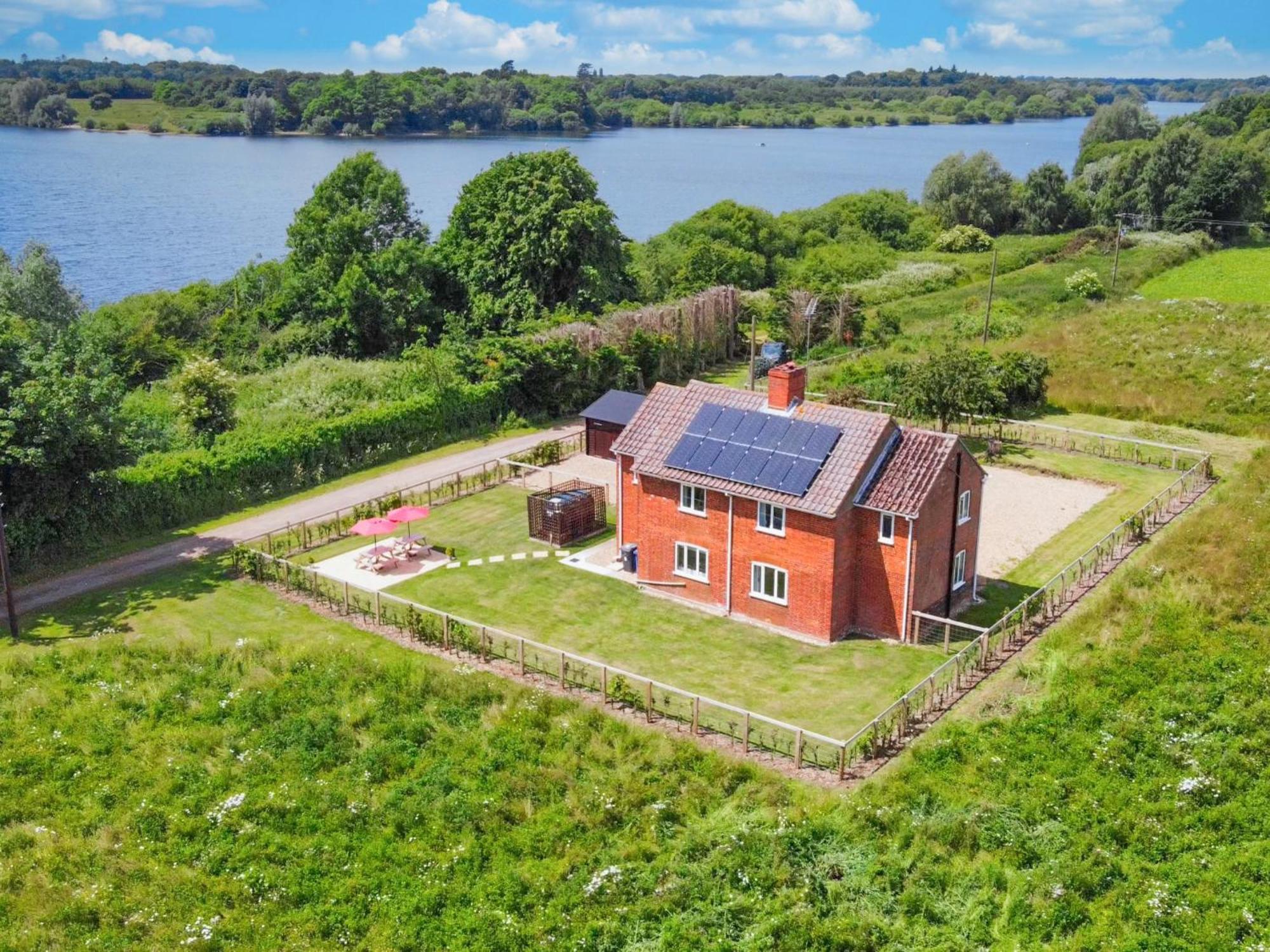 Old Alton Hall Farmhouse Tattingstone Екстер'єр фото